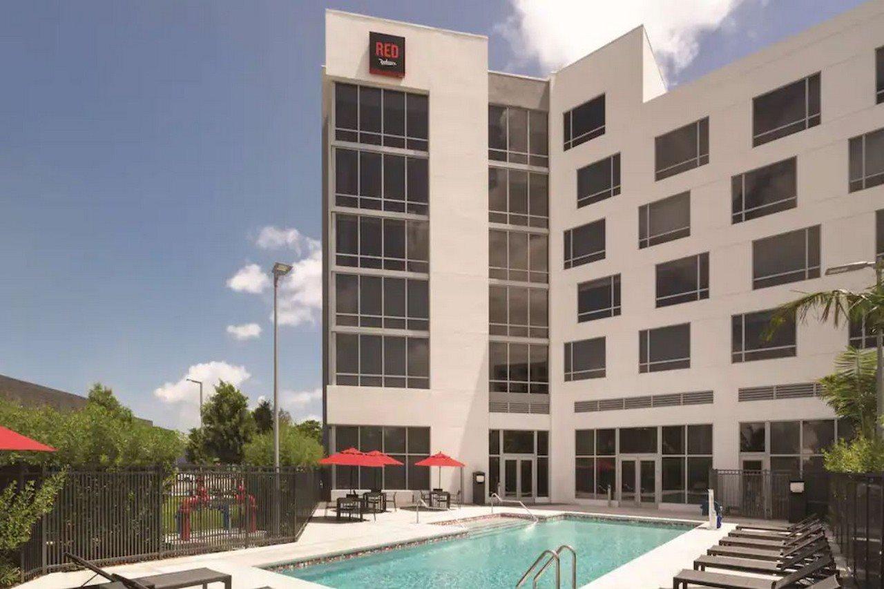 Radisson Red Miami Airport 호텔 마이애미스프링스 외부 사진