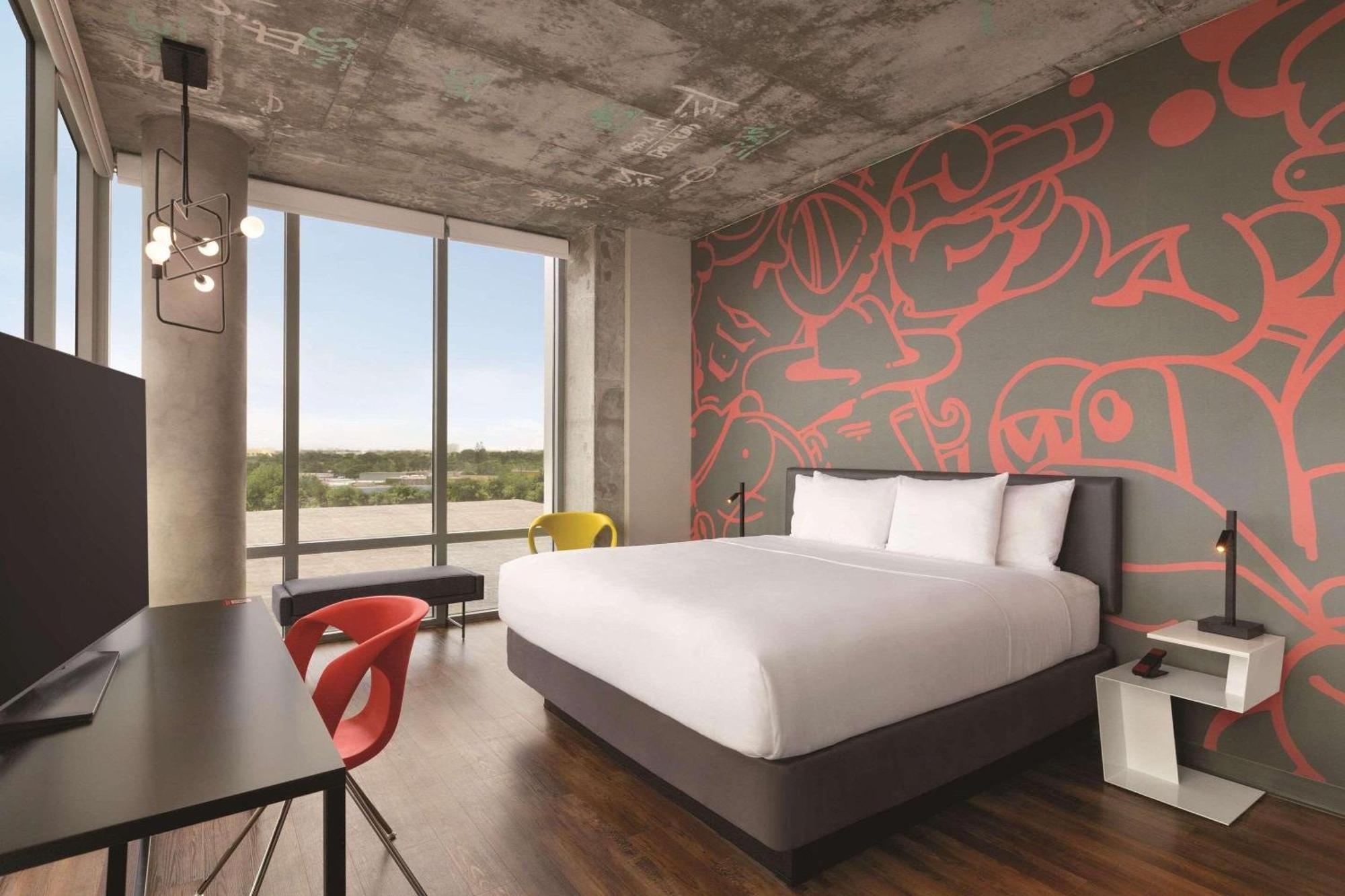 Radisson Red Miami Airport 호텔 마이애미스프링스 외부 사진